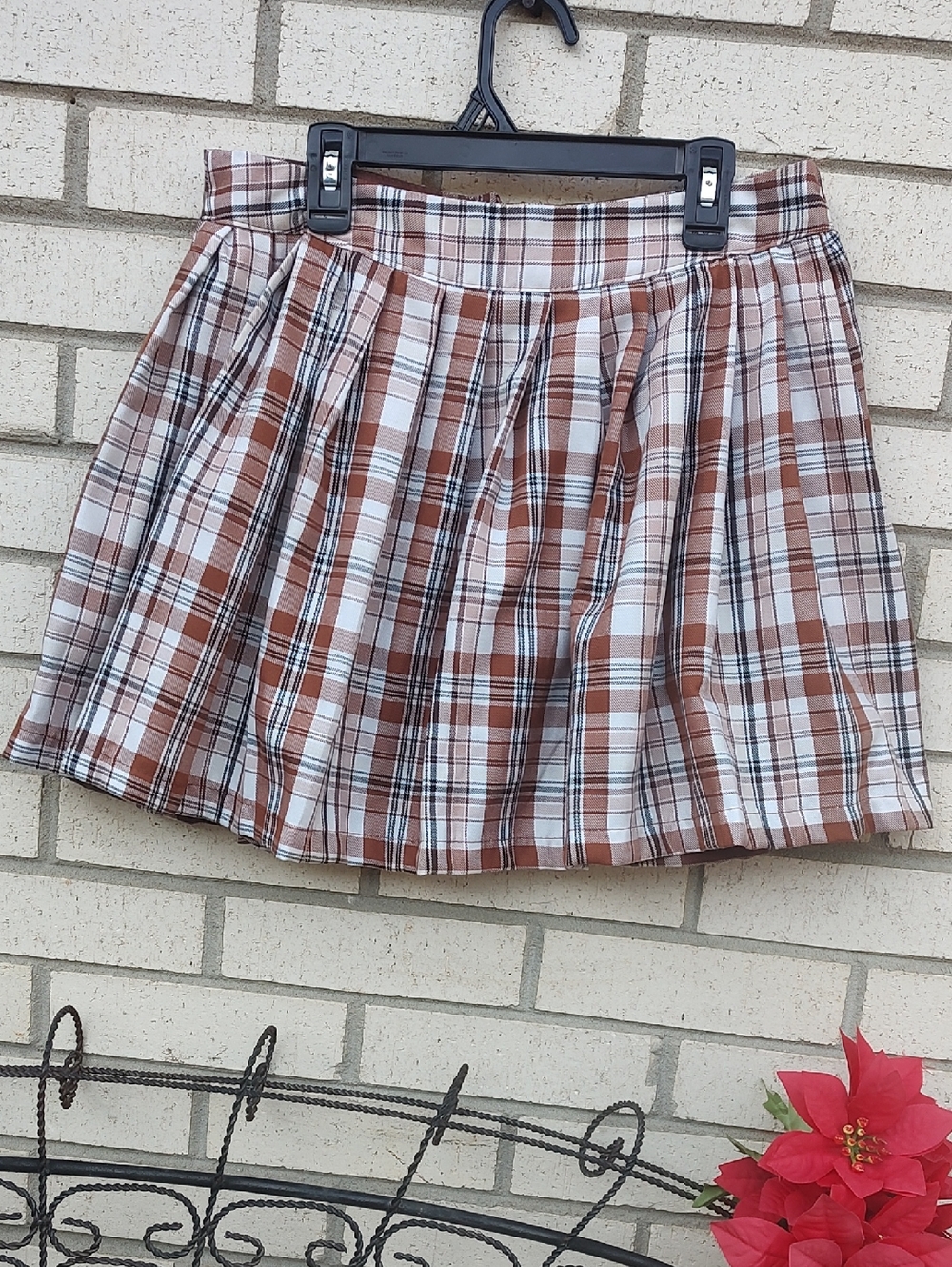 Pleated Plaid Mini Skirt in Brownb and White